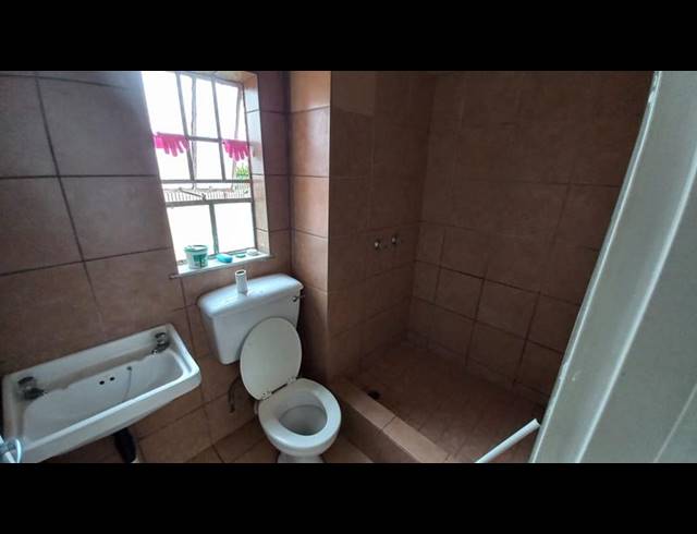 2 BEDROOM APARTMENT FOR SALE IN PHILIP NEL PARK